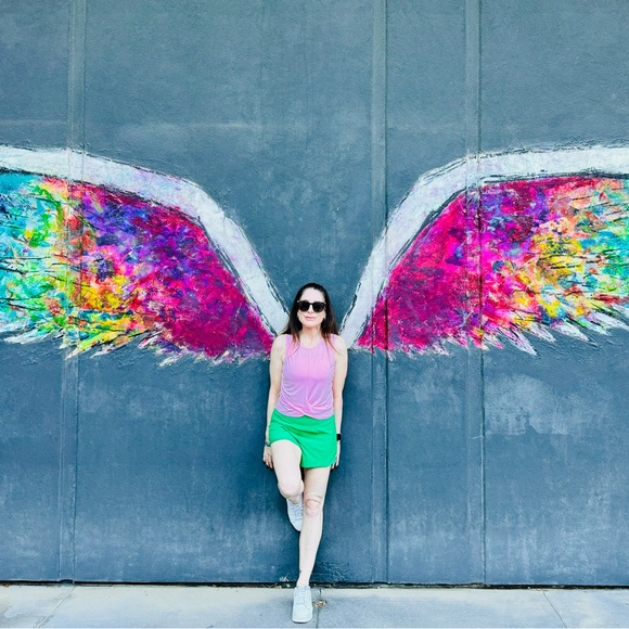 Meet your Posher, Allison - Picture 2 of 3